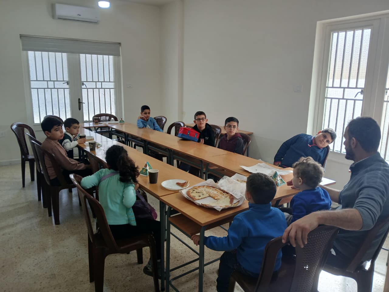 مائدة فطور مميزة لطلاب النوادي