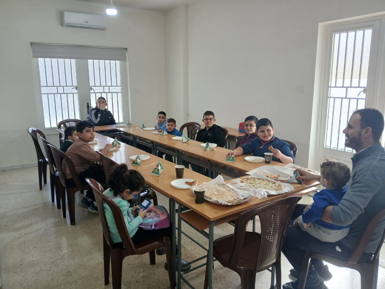 مائدة فطور مميزة لطلاب النوادي