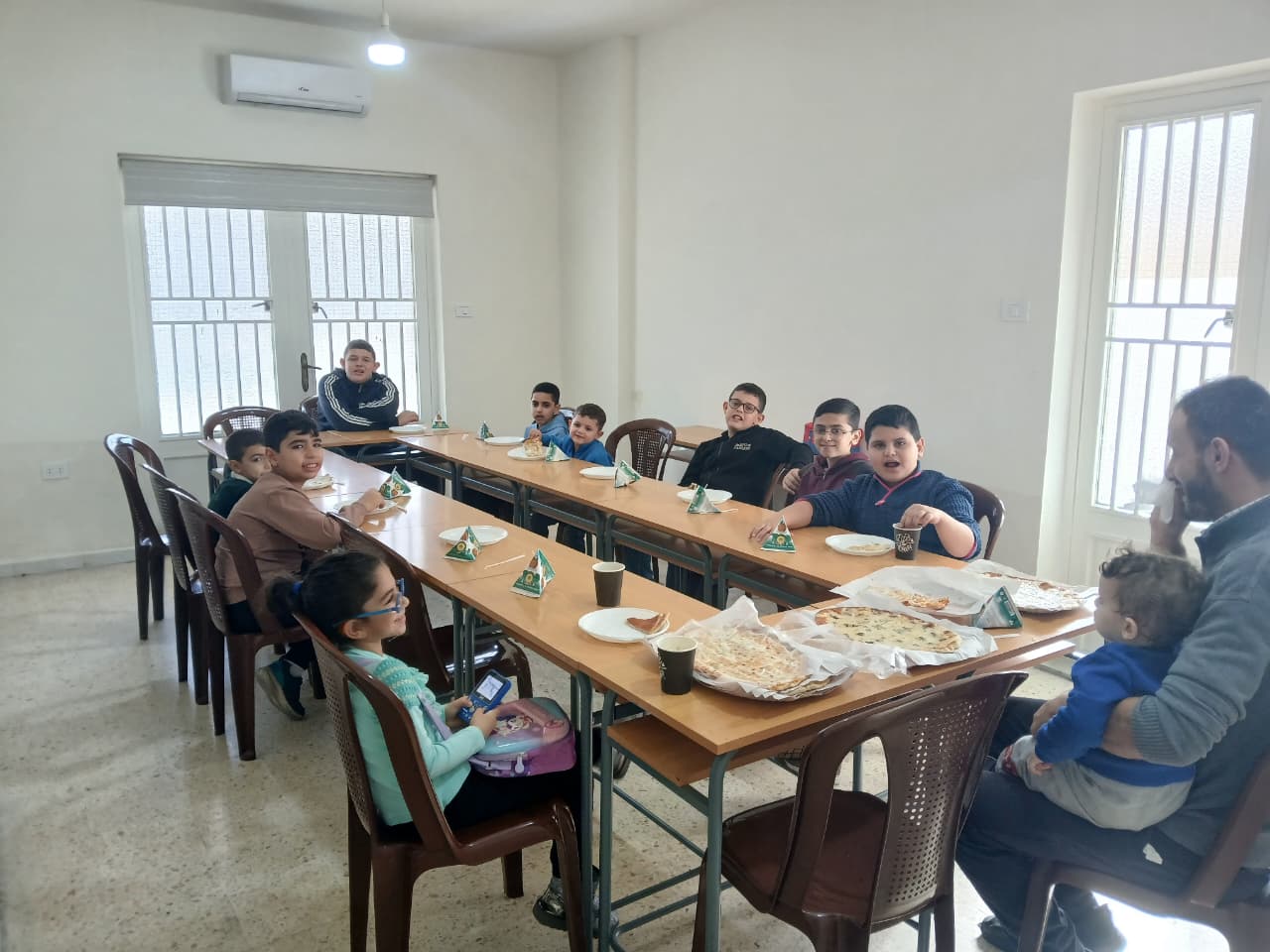 مائدة فطور مميزة لطلاب النوادي